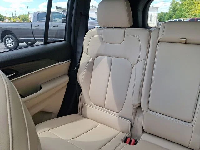 New 2025 Silver Jeep Limited image 12