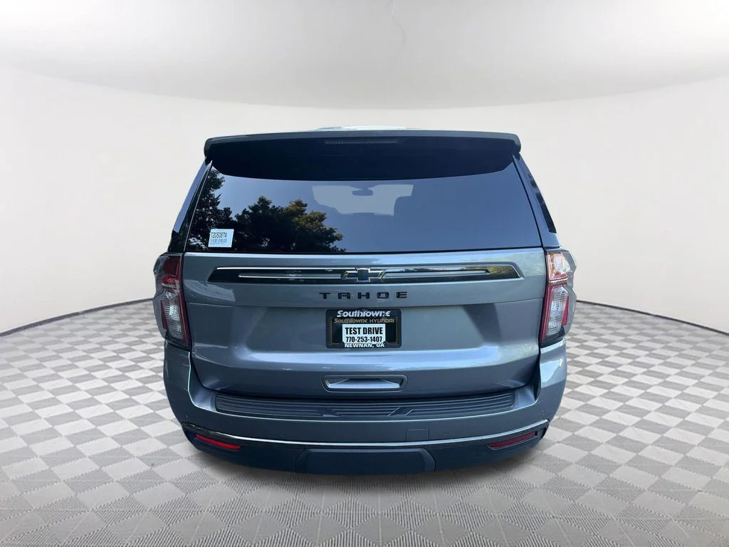 Used 2021 Gray Chevrolet Z71 image 6