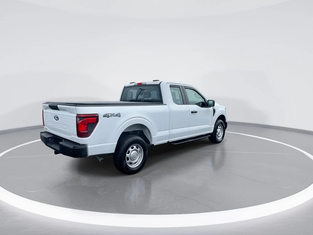 Used 2024 White Ford XL image 8