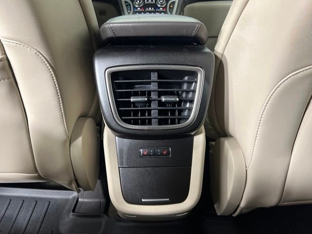 Used 2019 Brown Lincoln Select image 32