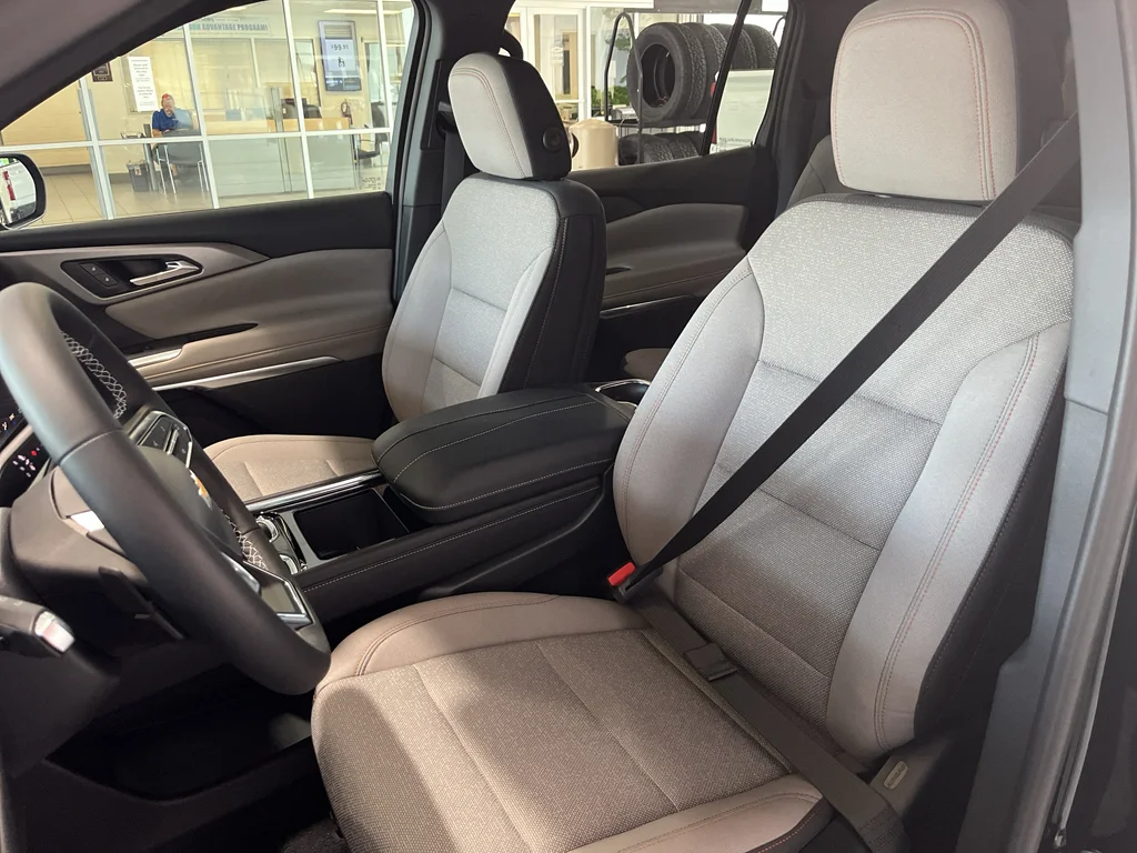 2026 Chevrolet Traverse LT - Photo 13