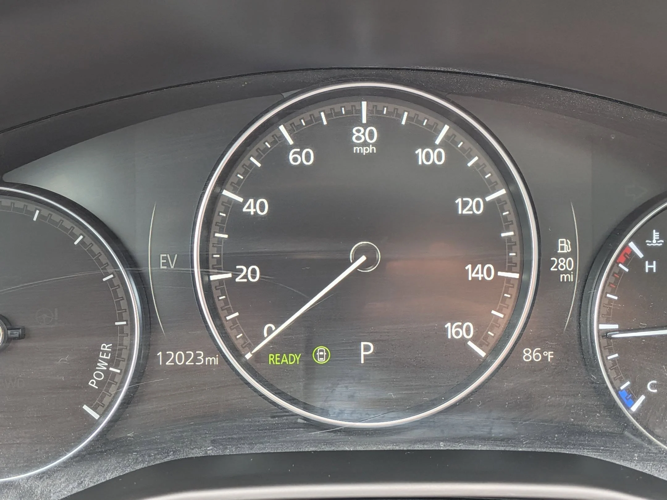 Used 2025 Wind Chill Pearl Mazda Premium Plus image 13