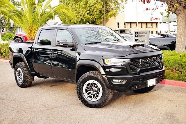 New 2026 Diamond Black Crystal Pearl-Coat Exterior Paint RAM RHO image 3