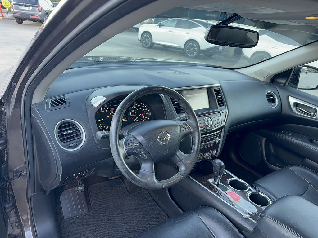 Used 2015 Java Metallic Nissan Platinum image 25