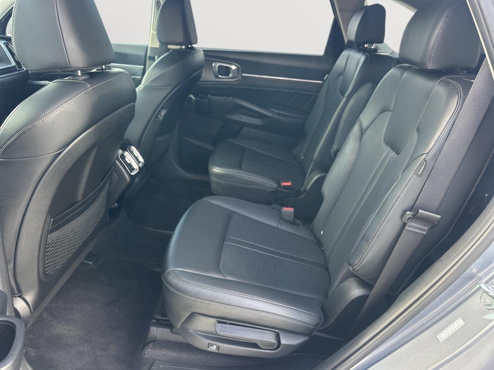 Used 2025 Everlasting Silver Kia SX image 32