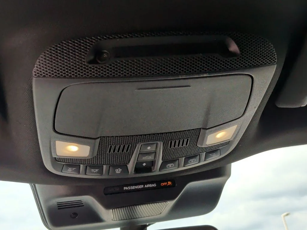 Used 2022 White Ford Platinum image 24