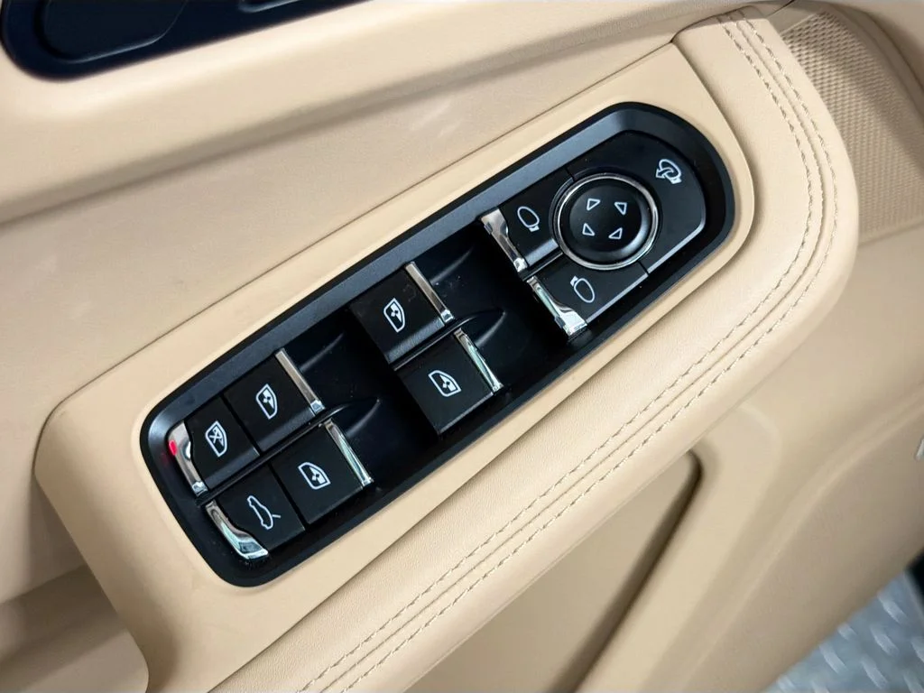 Certified Used 2025 Dolomite Silver Metallic Porsche  image 19
