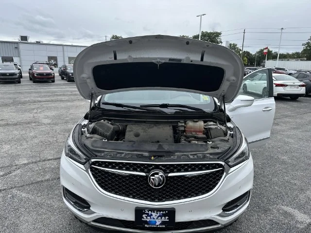 Used 2018 White Buick Avenir image 20