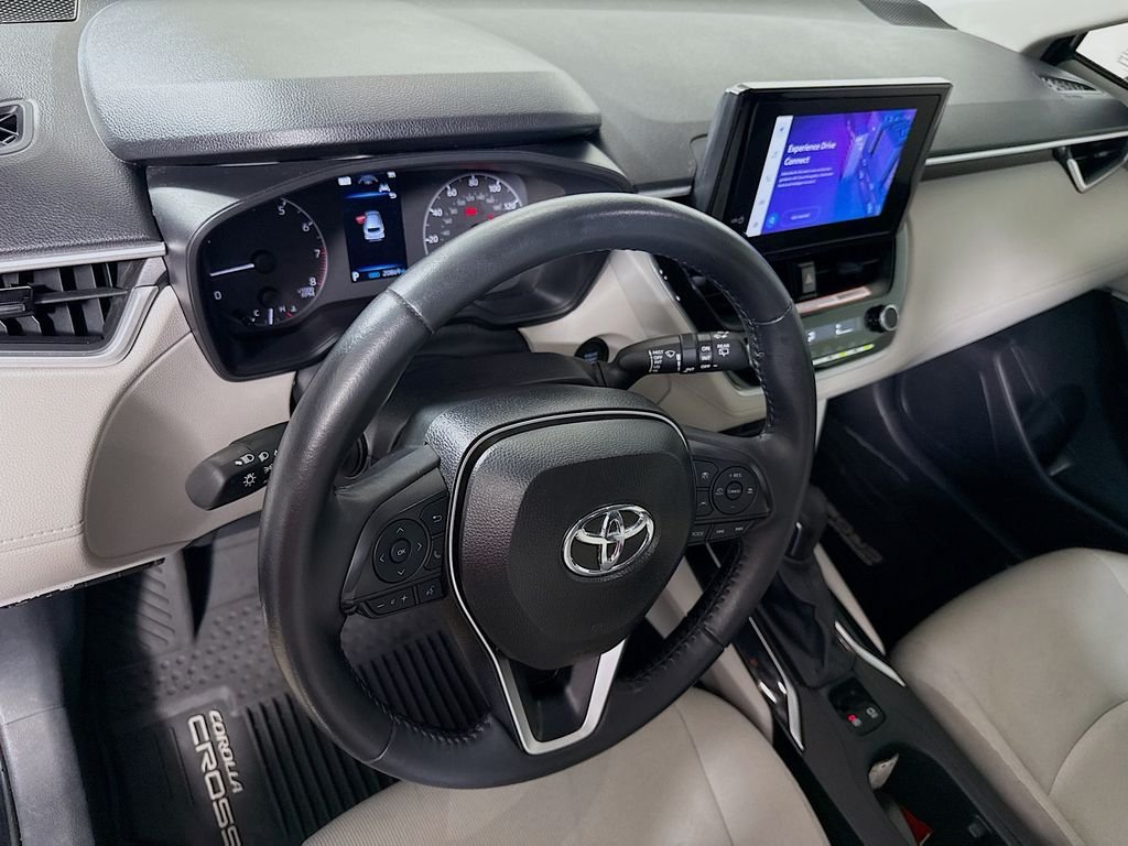 Used 2025 Jet Black Toyota LE image 10