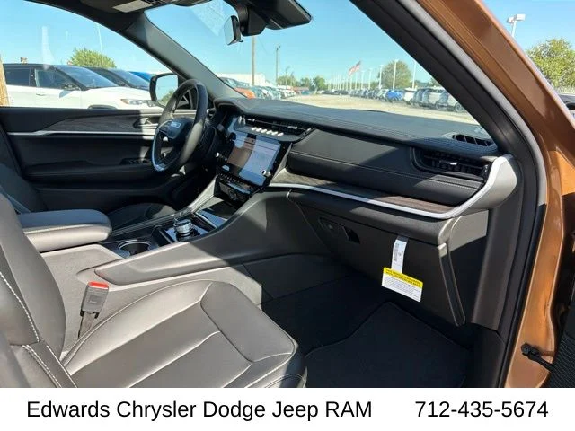 New 2027 Brown Jeep Limited image 32