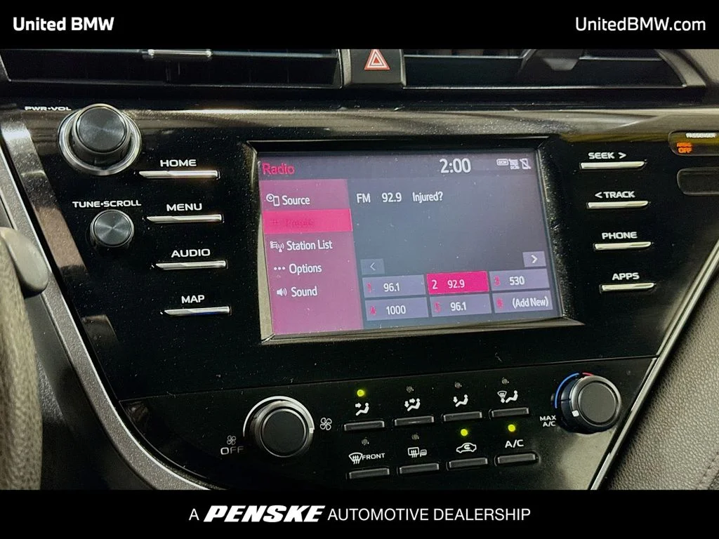 2019 Toyota Camry LE - Photo 8