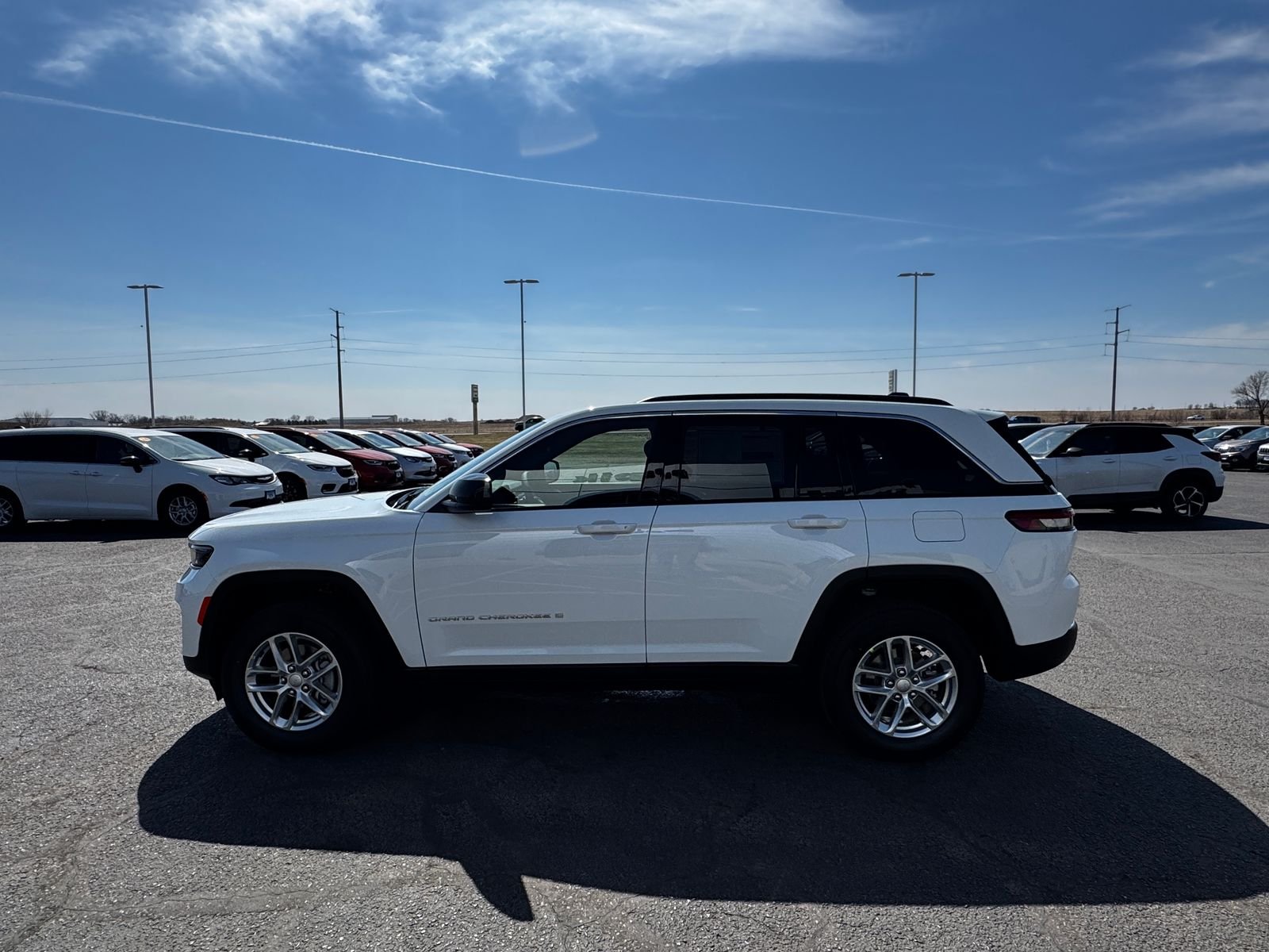 New 2026 Bright White Clearcoat JEEP Laredo X image 16