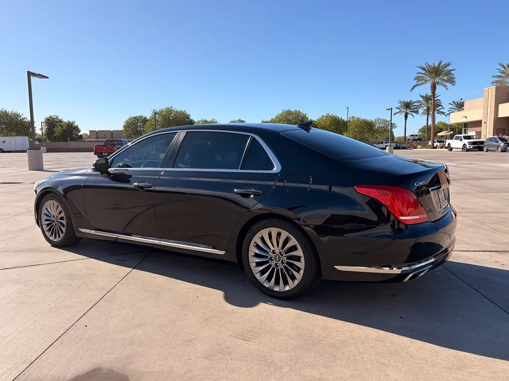 Used 2017 Caspian Black Genesis 3.3T Premium image 12