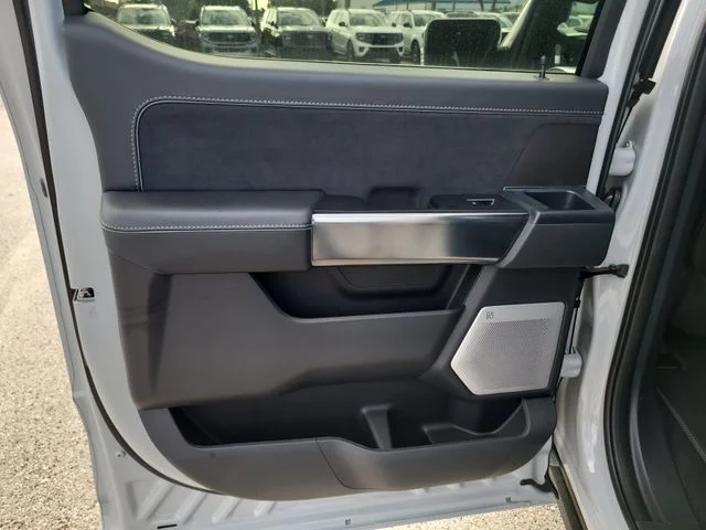 New 2026 Avalanche Ford Platinum image 10