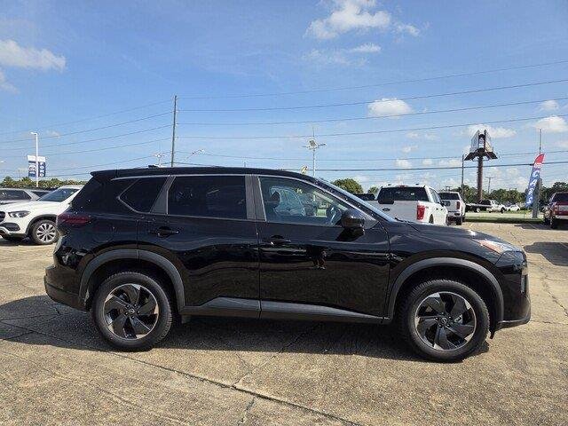 Used 2025 Super Black Nissan SV image 6