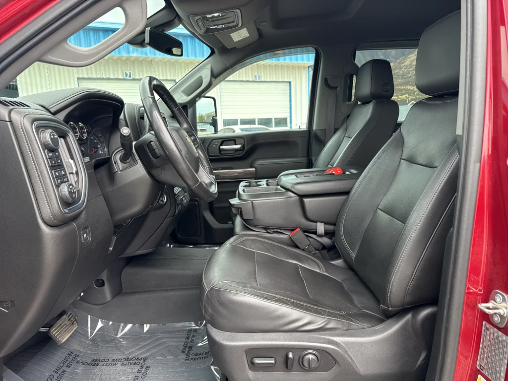 Used 2020 CAJUN RED TINTCOAT Chevrolet LTZ image 8