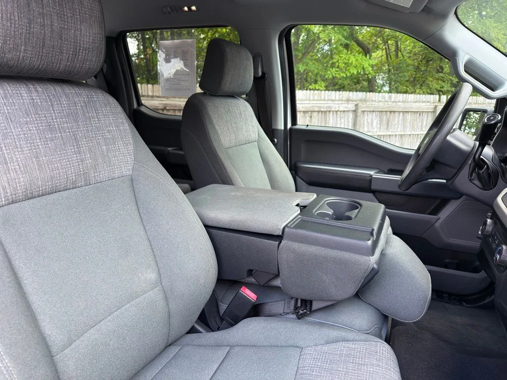 Used 2023 White Ford XLT image 31