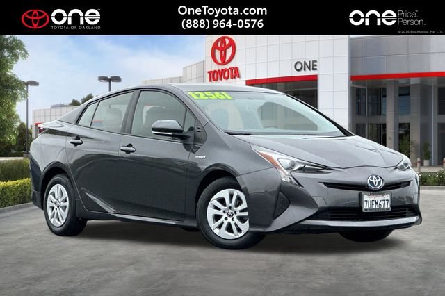 Used 2016 Gray Toyota Two image 1