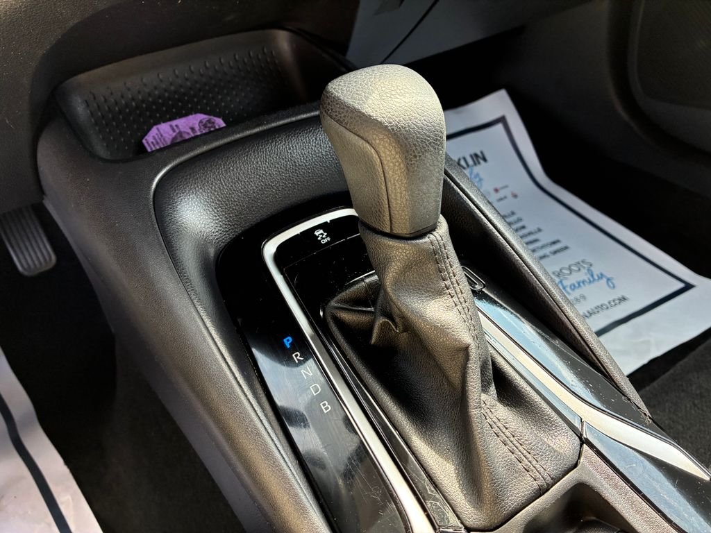 2022 Toyota Corolla LE - Photo 15