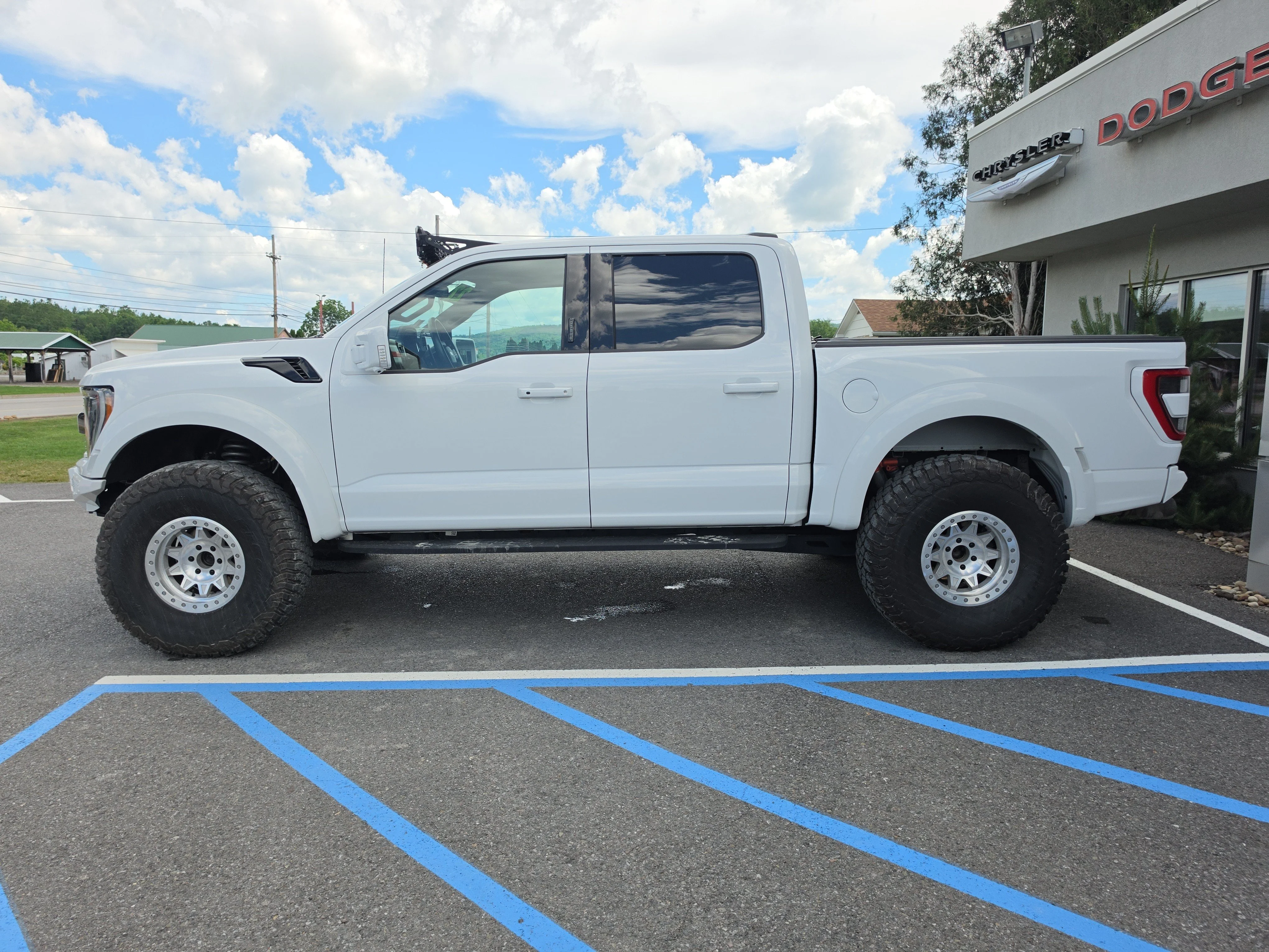 Used 2022 Oxford White Ford Raptor image 7