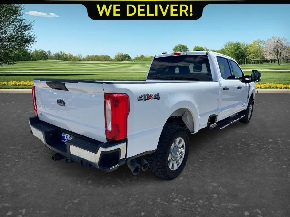 Used 2024 White Ford XLT image 5