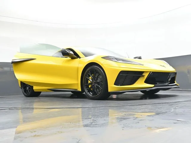 Used 2025 Yellow Chevrolet Stingray image 45