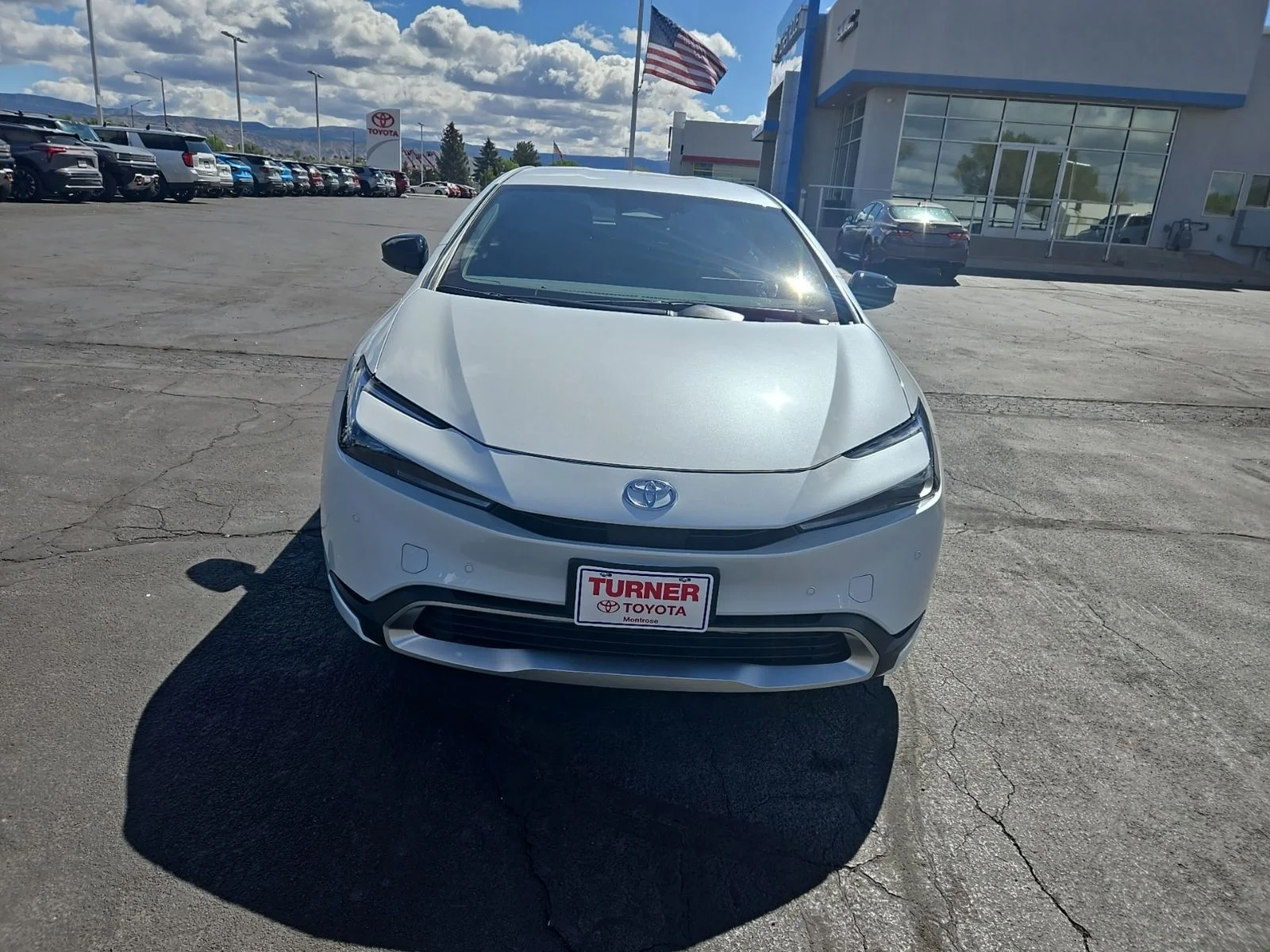 New 2025 Wind Chill Pearl Toyota SE image 9