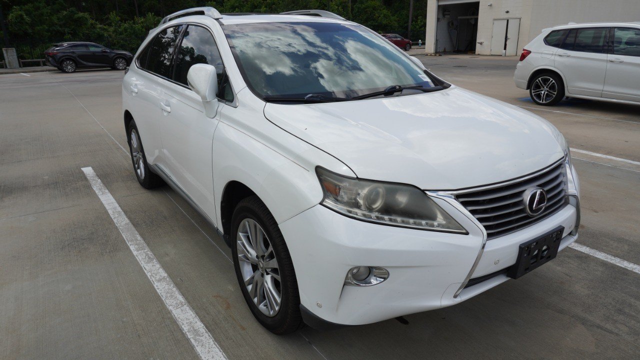 Used 2013 White Lexus  image 3
