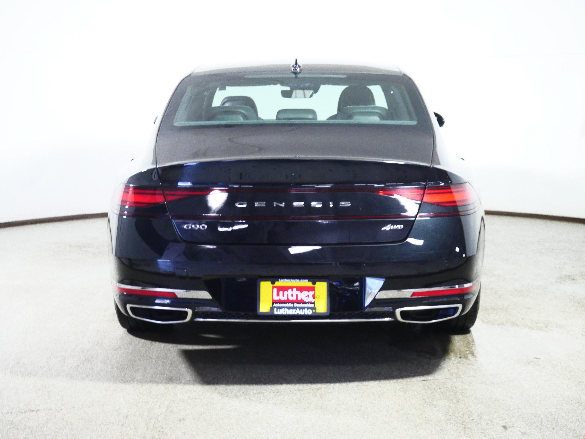 Certified Used 2024 Vik Black Genesis e-SC image 6