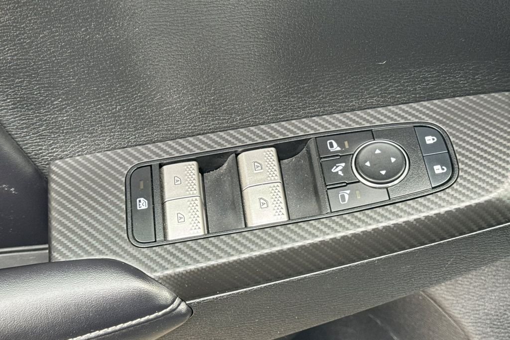 Used 2024 Blue Mitsubishi SE image 14
