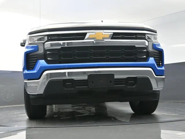 Used 2025 Blue Chevrolet LT image 40