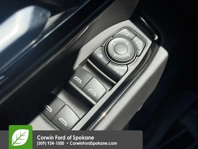 Used 2025 Onyx Black GMC AT4X image 22