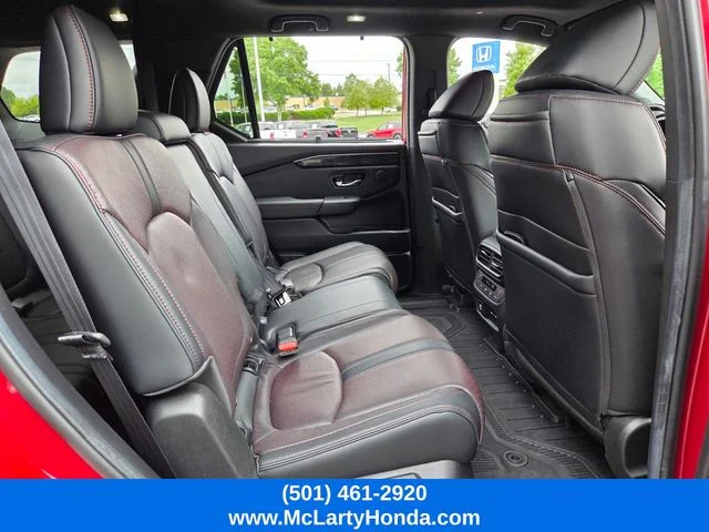 2025 Honda Pilot Black Edition - Photo 21