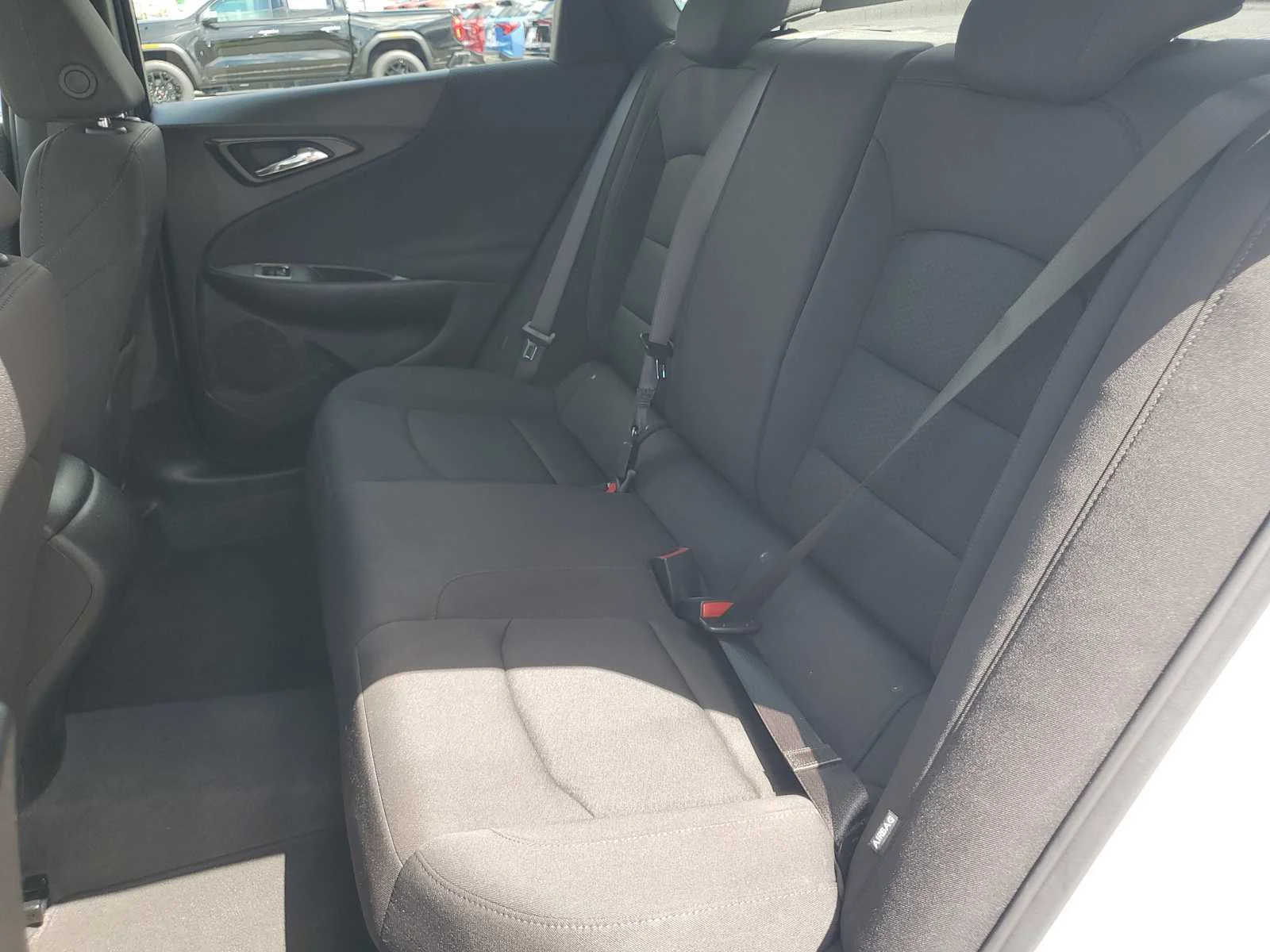 Used 2024 Summit White Chevrolet FL image 22