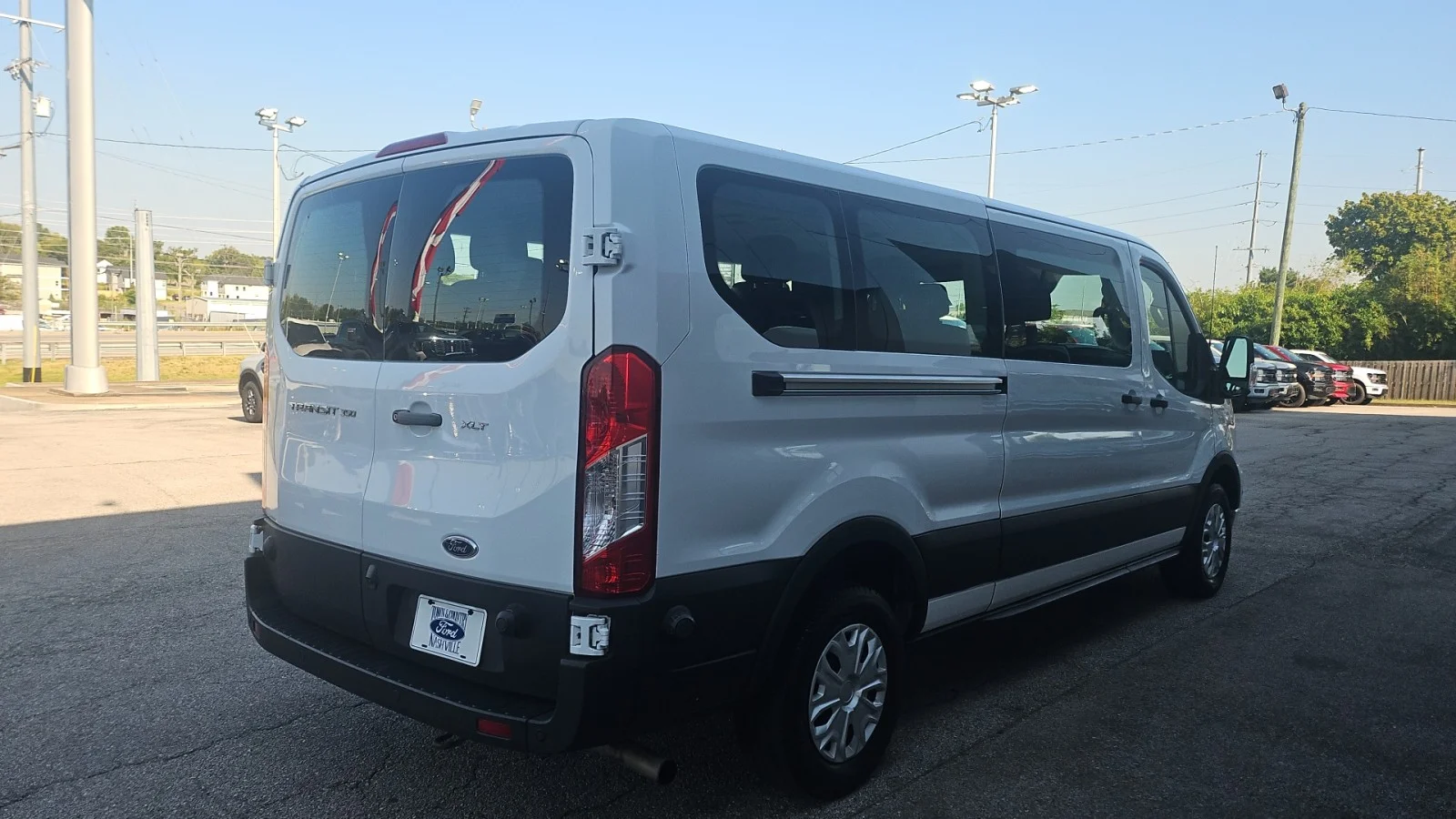 Used 2024 White Ford 350 XLT LR RWD image 5
