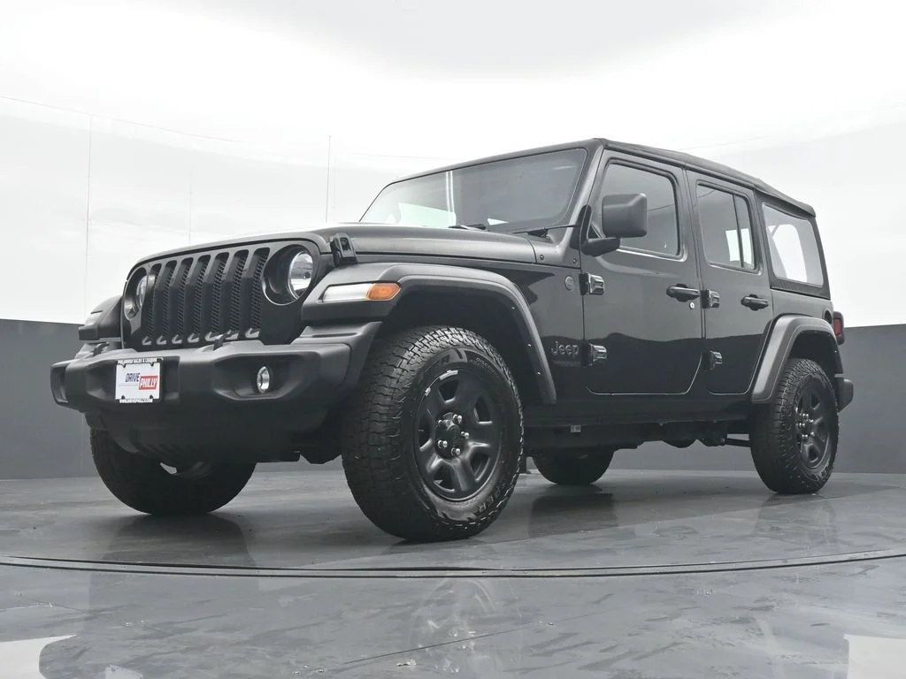 Used 2022 Black Jeep Unlimited Sport image 25