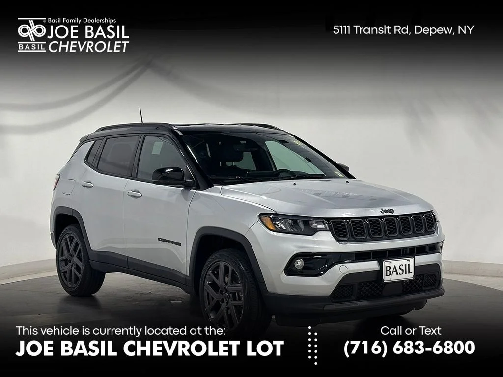 Used 2026 Silver Jeep Limited image 1