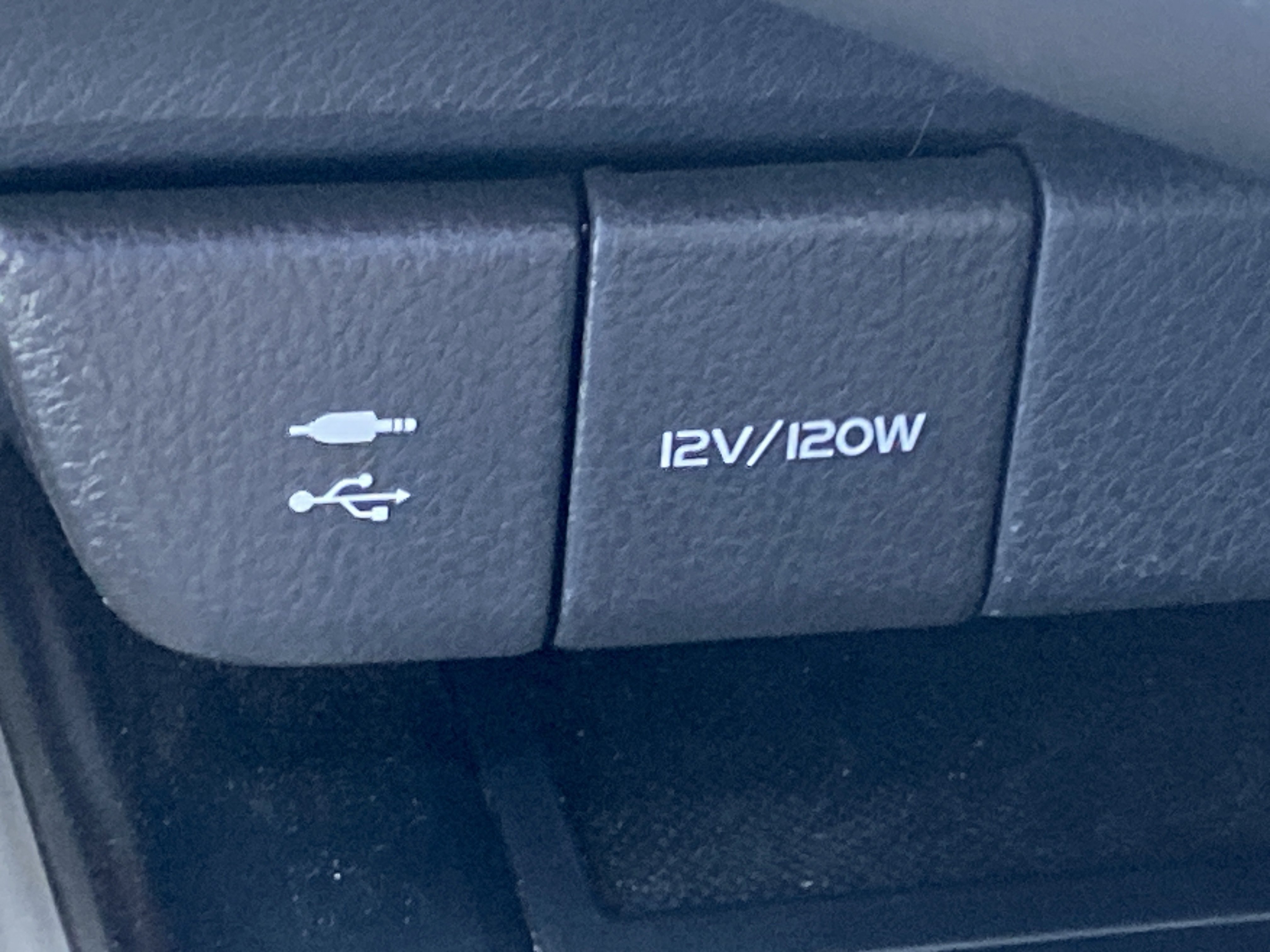 Used 2019  Toyota LE image 21