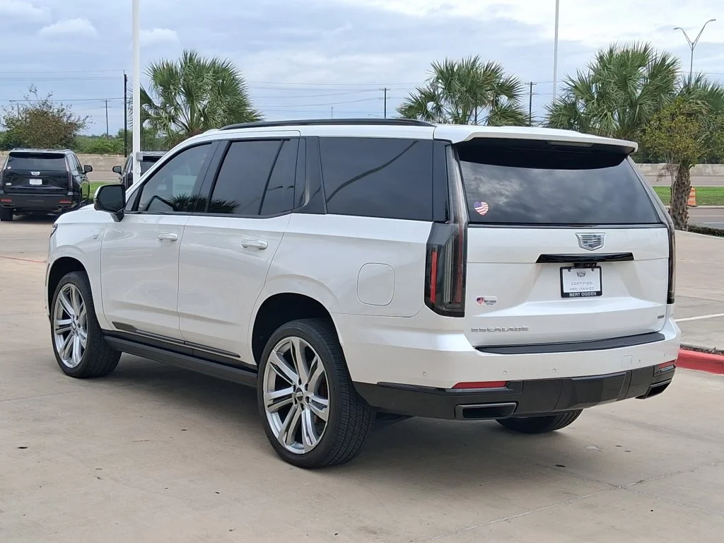 Used 2025 Crystal White Tricoat Cadillac Sport Platinum image 4