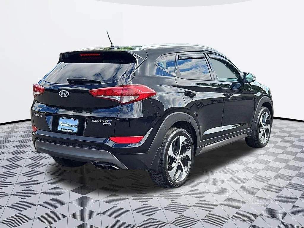 Used 2016 Ash Black Hyundai Sport image 6