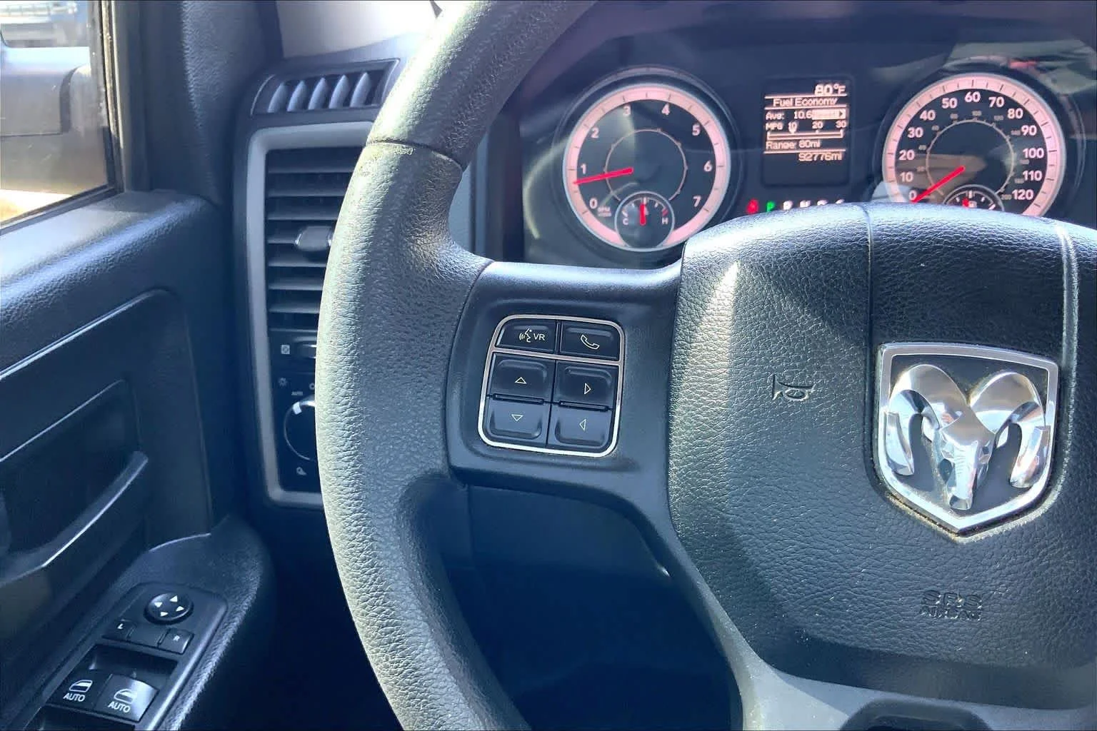 Used 2018 Granite Crystal Metallic Clearcoat Ram Tradesman image 24