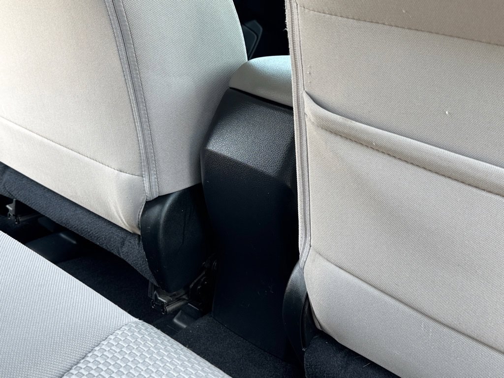 Used 2018 Green Metallic Subaru 2.5i Premium image 21