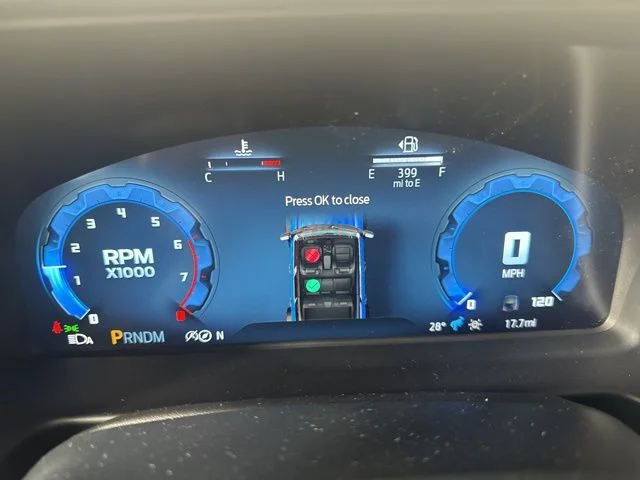 New 2025 Azure Gray Metallic Tri-Coat Ford Outer Banks image 18