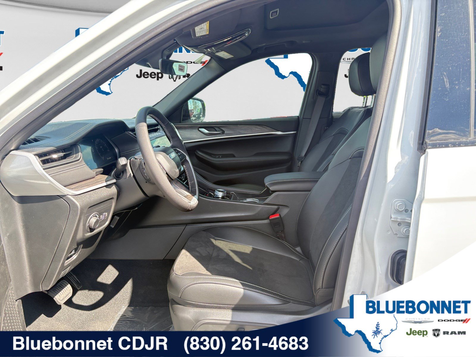 New 2026 Bright White Clearcoat Jeep Laredo Altitude image 11