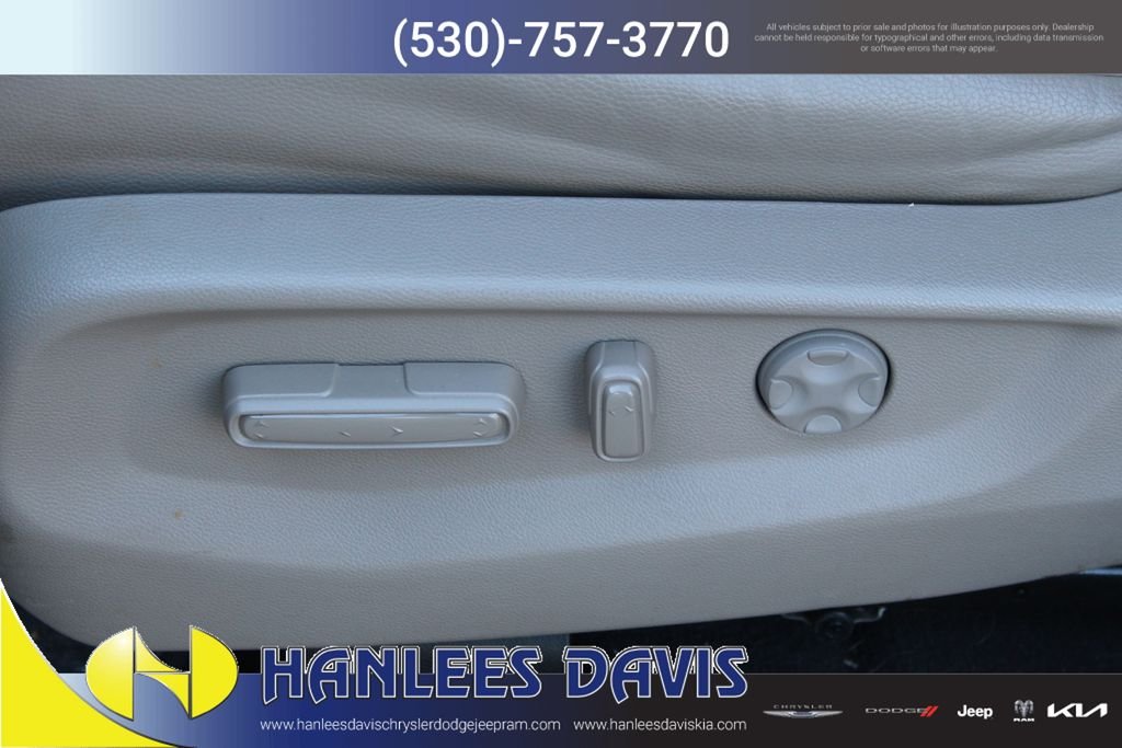 Used 2023  Honda Touring image 14