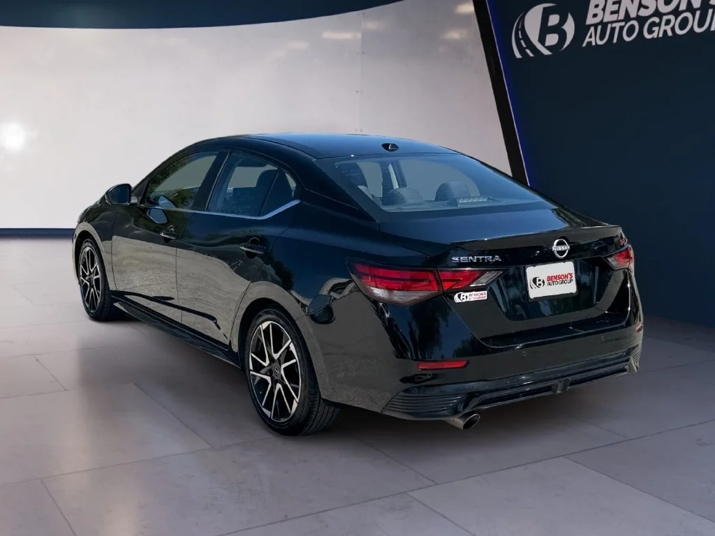 Used 2025 Black Nissan SR image 3