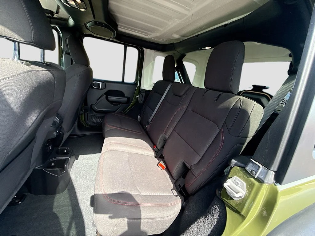 Used 2023 Green Jeep Rubicon image 27