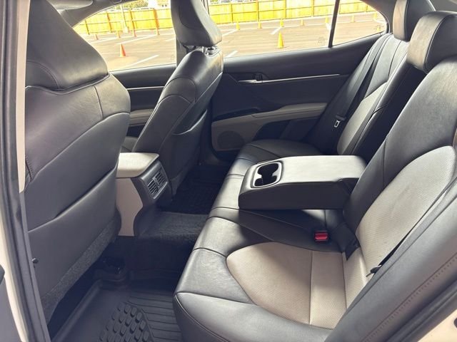 Used 2020 Pearl Toyota XLE image 30