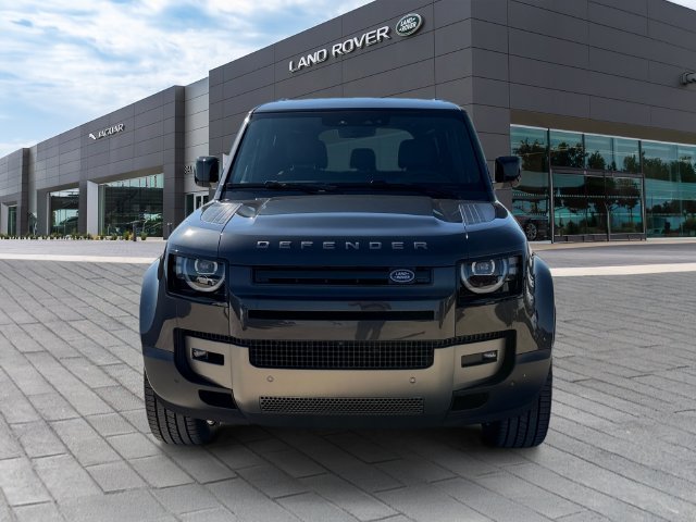 New 2026 Carpathian Grey Land Rover S image 8