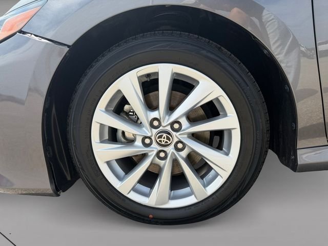 Used 2021 Predawn Gray Mica Toyota LE image 9